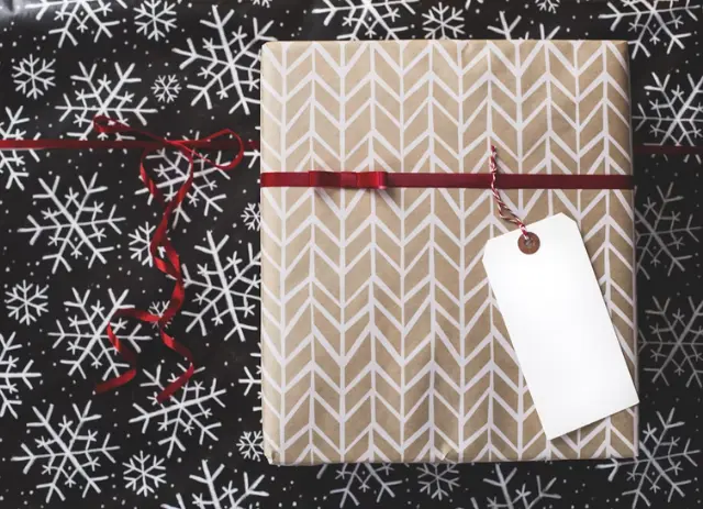 The Magic of Meaningful Gifting: Why Personalised Books Make the Best Christmas Presents